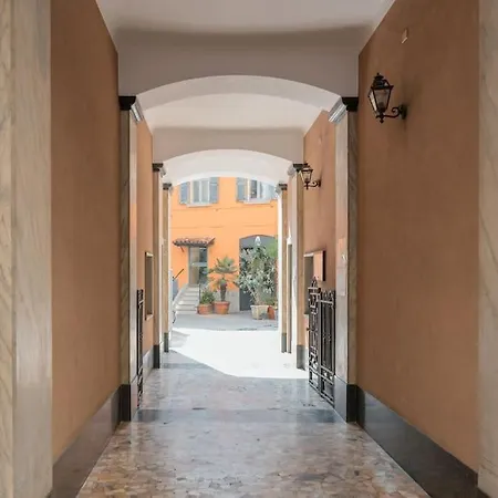 R Sterlizia House-3
